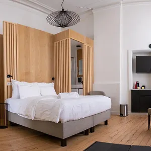 Heirloom - The Mansion 3* Gent
